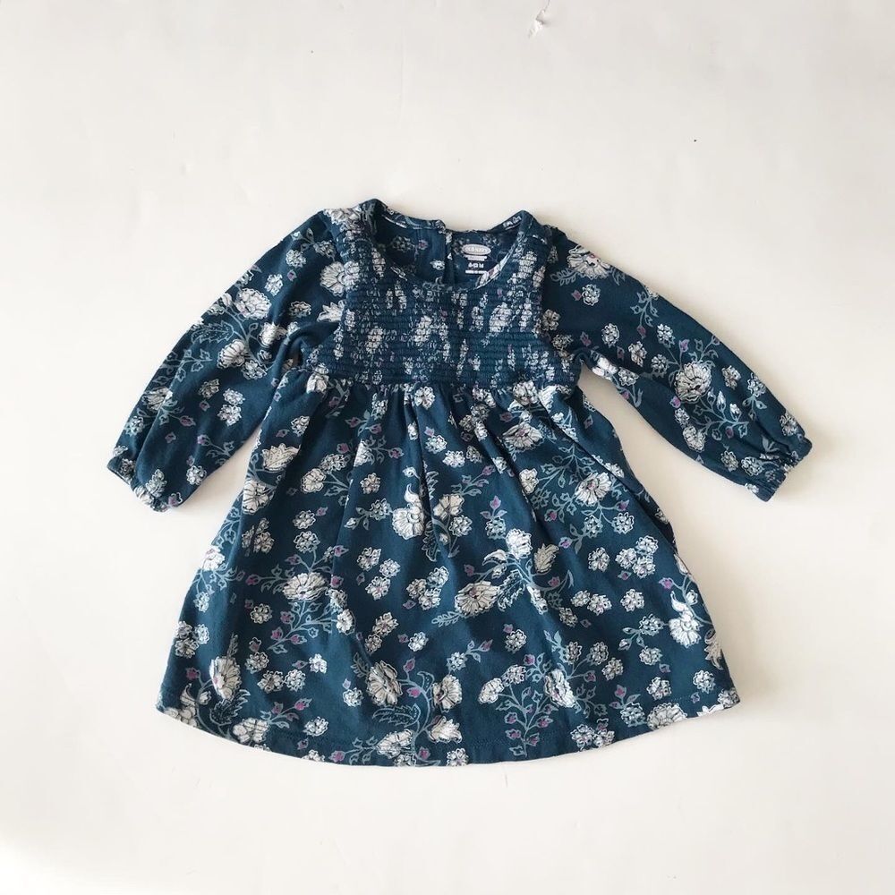 Old Navy blue floral print smocked dress EUC 6-12m